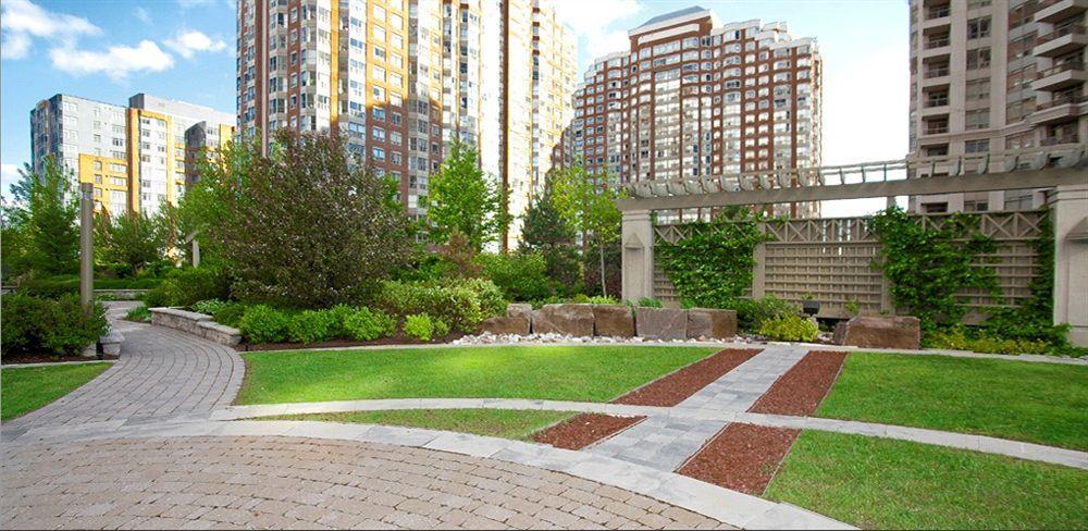 Downtown Mississauga Executive Suites Sq1 Εξωτερικό φωτογραφία