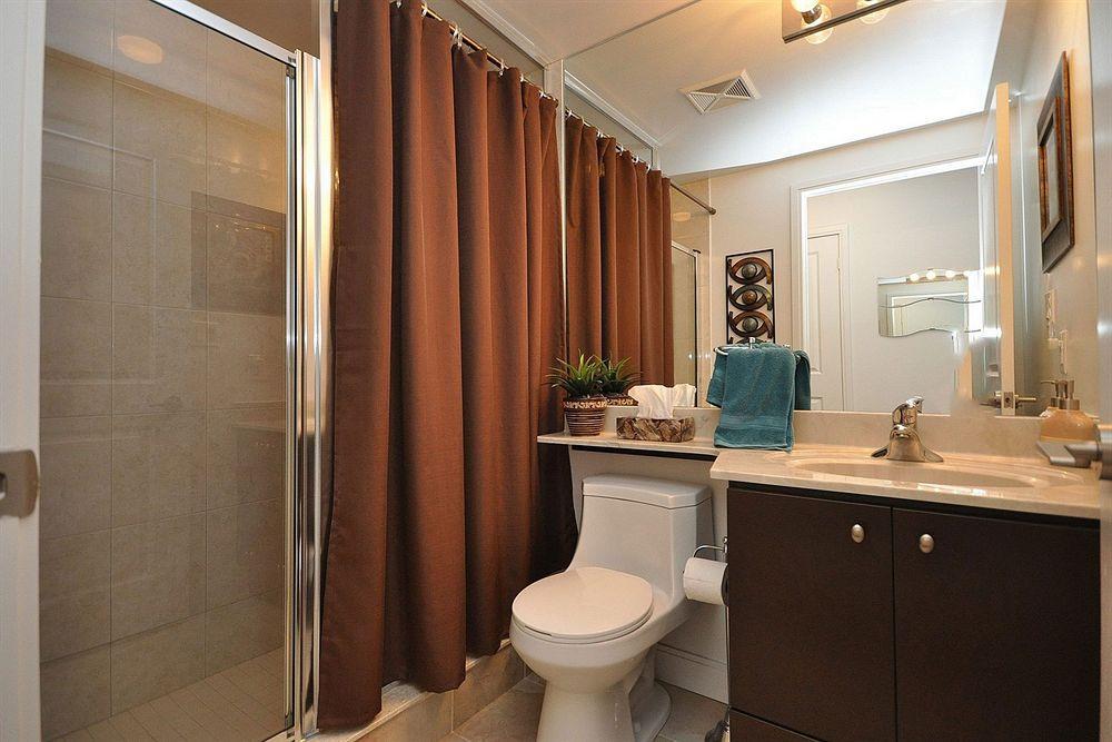 Downtown Mississauga Executive Suites Sq1 Εξωτερικό φωτογραφία
