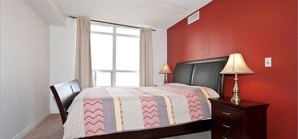 Downtown Mississauga Executive Suites Sq1 Εξωτερικό φωτογραφία